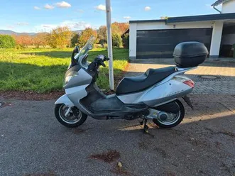 aprilia atlantic 125 roller