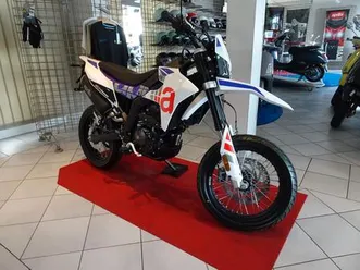 aprilia sx 125 -christmasdeal-