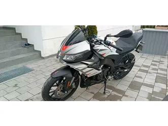 aprilia tuono 125 mit garantie und nur 800 km laufleistung