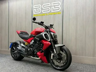 2025 25 ducati diavel v4 1158 cc euro 5 - 1 owner - carbon - rizoma - ducati perf