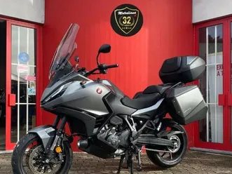 honda nt 1100 dct com garantia até 26.07.2027 évora (são mamede, sé, são pedro e santo antão)