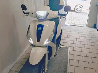 125 ccm piaggio medley 125 s roller spezialumbau einzigartig