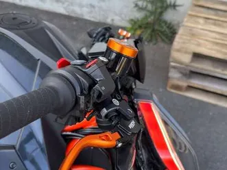 ktm 1290 super duke r