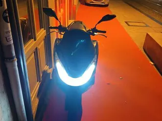 vende-se ou troco pcx125 matosinhos e leça da palmeira