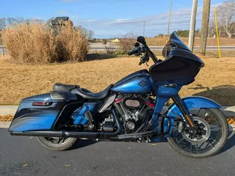 2019 harley-davidson® cvo™ road glide® mako shark fade