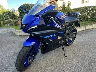 moto yamaha yzf r7 2025