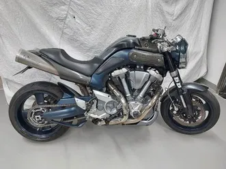 yamaha mt-01 akrapovic k&n carbon scheckheft