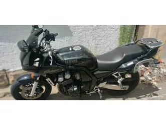 yamaha fzs 600