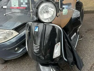 scooter ? vespa gts 125 cc