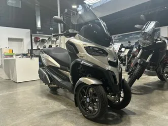 piaggio mp3 400 2024 400 cm3 | scooter | 200 km | 37100 tours