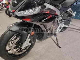 aprilia - tuono 660