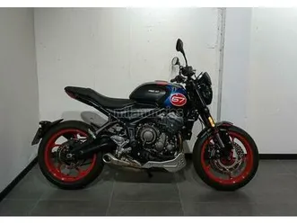 triumph - trident 660