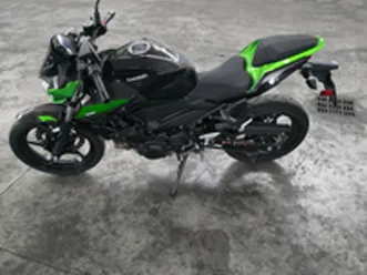 moto kawasaki z 400