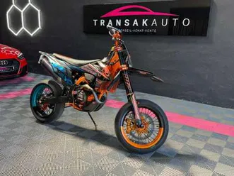 six days supermotard ~ freinage beringer ~ full carbone cmt ~ ligne complète fmf ~ phare led ~