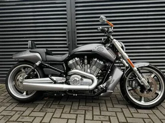 harley-davidson vrscf v-rod muscle nur 8500 km | v&h auspuff