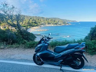 scooter 125 sym jet x gris