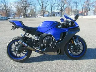 2021 yamaha yzf-r1