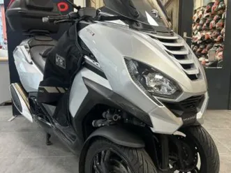 peugeot metropolis 400 2023 400 cm3 | scooter | 8 000 km | gris | 74000 annecy