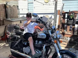 triumph bonneville america