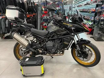 srt 900 sx - touring - année 2025 - noire - 1216 kms - qj motors - a2