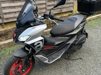 aprilia sr gt 125