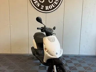 piaggio zip 50 cm3 2t reglement possible en 4-10 fois par carte bancaire - livraison possible