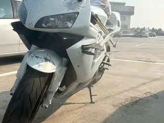 honda cbr 600 rr bianco