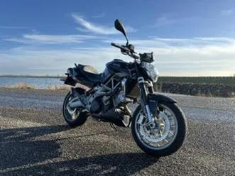 aprilia shiver 750 (2010) | abs | 23.960 km | leovince — motoren | aprilia — marktplaats