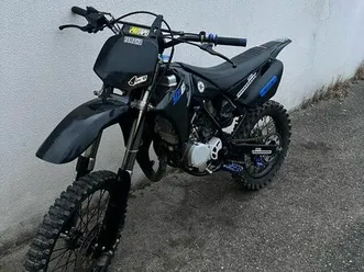 85 yz état neuf