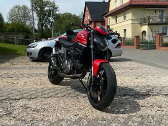 ducati 937 monster plus