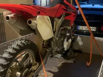 honda crf250r 250 ccm 2006 - motor überholt, wenig gefahren