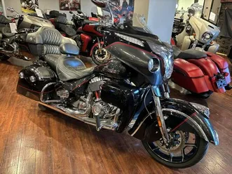 2020 indian motorcycle® roadmaster® elite thunder black vivid crystal over gunmetal flake
