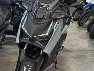 yamaha x-max 300