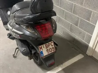 ② sym gts 125i evo 1 – excellent état – prêt à rouler !