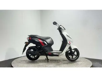 peugeot kisbee tcr 4t 2021 18k running project 50 cc scooter spares or repair