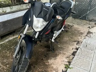 mota honda cbf125 faro (sé e são pedro)