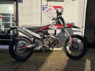 new gpx moto tse250r enduro
