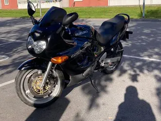 suzuki gsx750f katana