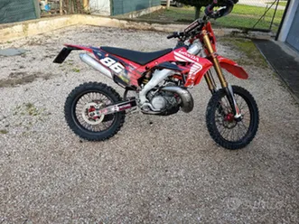 cr 250