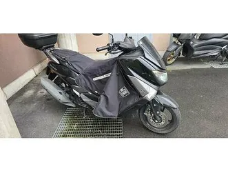 yamaha n-max noir