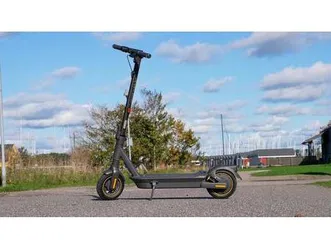 segway ninebot g2 max e-scooter mit neuen reifen