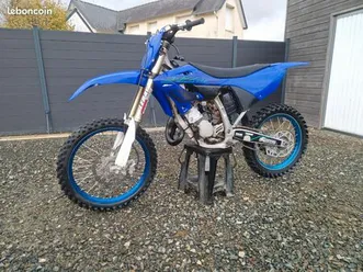 125 yz 2024 ■1ere main ■58h non évolutif ■cylindre piston athena (0h) ■barillet de gaz scar ■fourche et amortisseur préparer ( leray racing )■pas sérieux s'abst