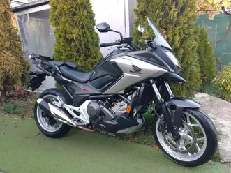 honda nc 750x/abs/led/avtomatic →