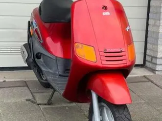 piaggio zip 2-takt 10.801 km geel kenteken nette staat — scooters | piaggio — marktplaats