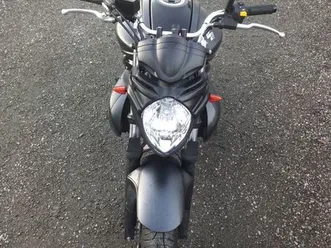 moto suzuki 650 gladius