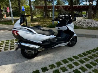 suzuki burgman executive 650 2018 blanc