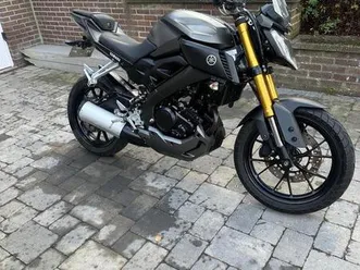 ② yamaha mt125 / 32000 km / annee juin 2016
