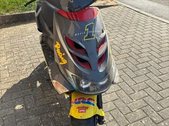 aprilia sr 50 replica racing roller