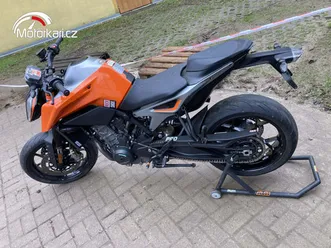 ktm duke 790,