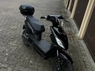 sky 3 elektro roller canton bâle-ville -